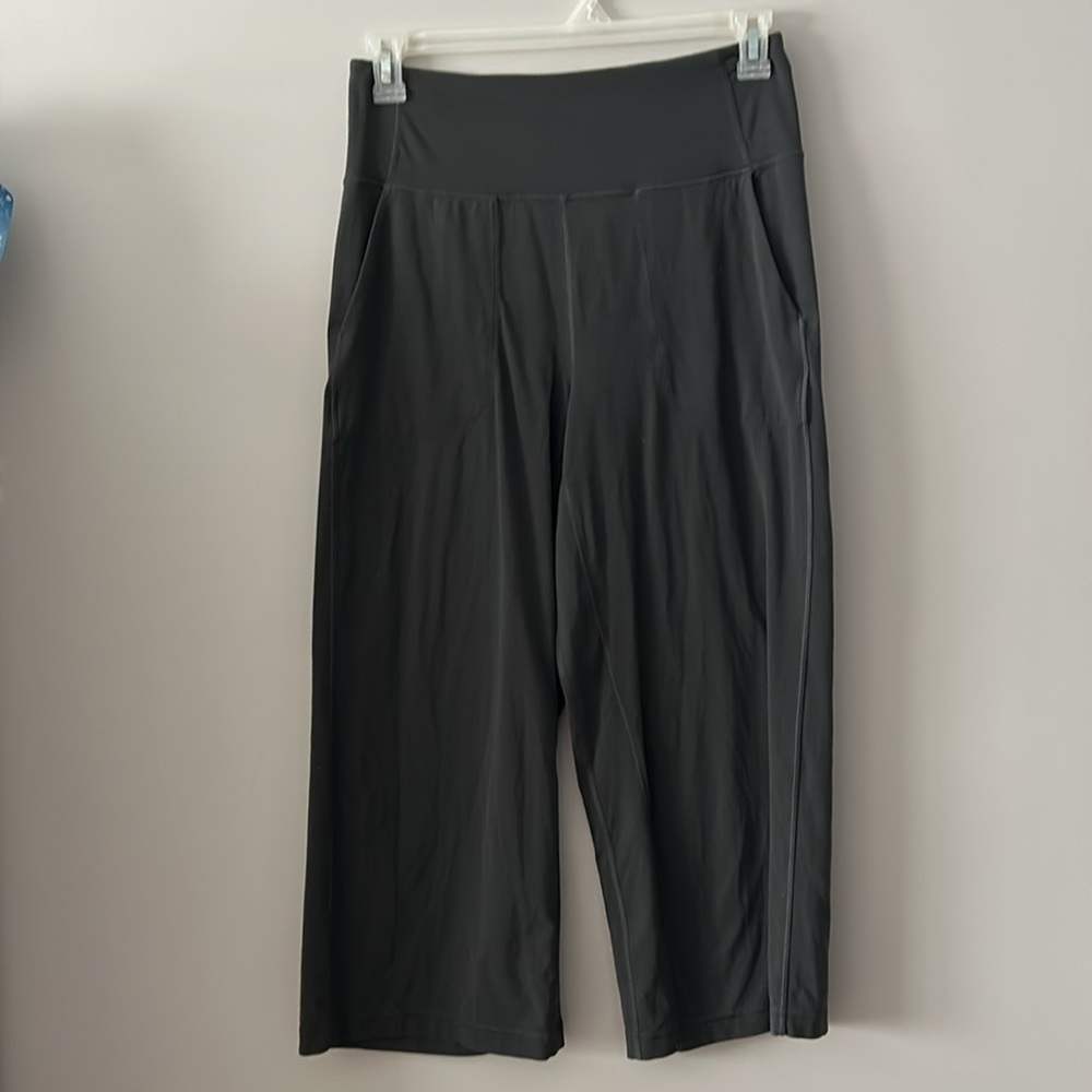 Lululemon Align Wide Leg Super-High-Rise Crop 23”